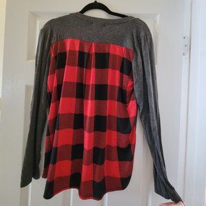 Buffalo Plaid pocket and back long sleeve